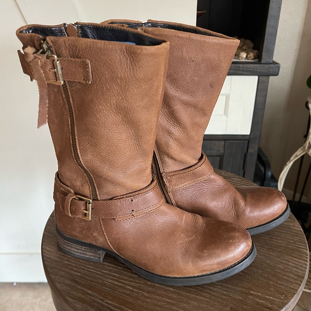 Steve Madden Tan Leather  Boots